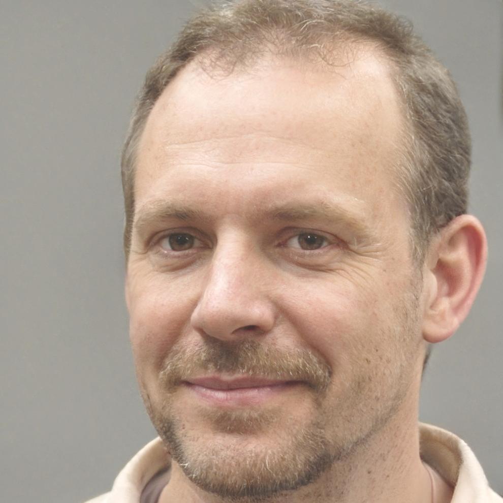 Tobias Lindqvist, financial analyst and software trainer